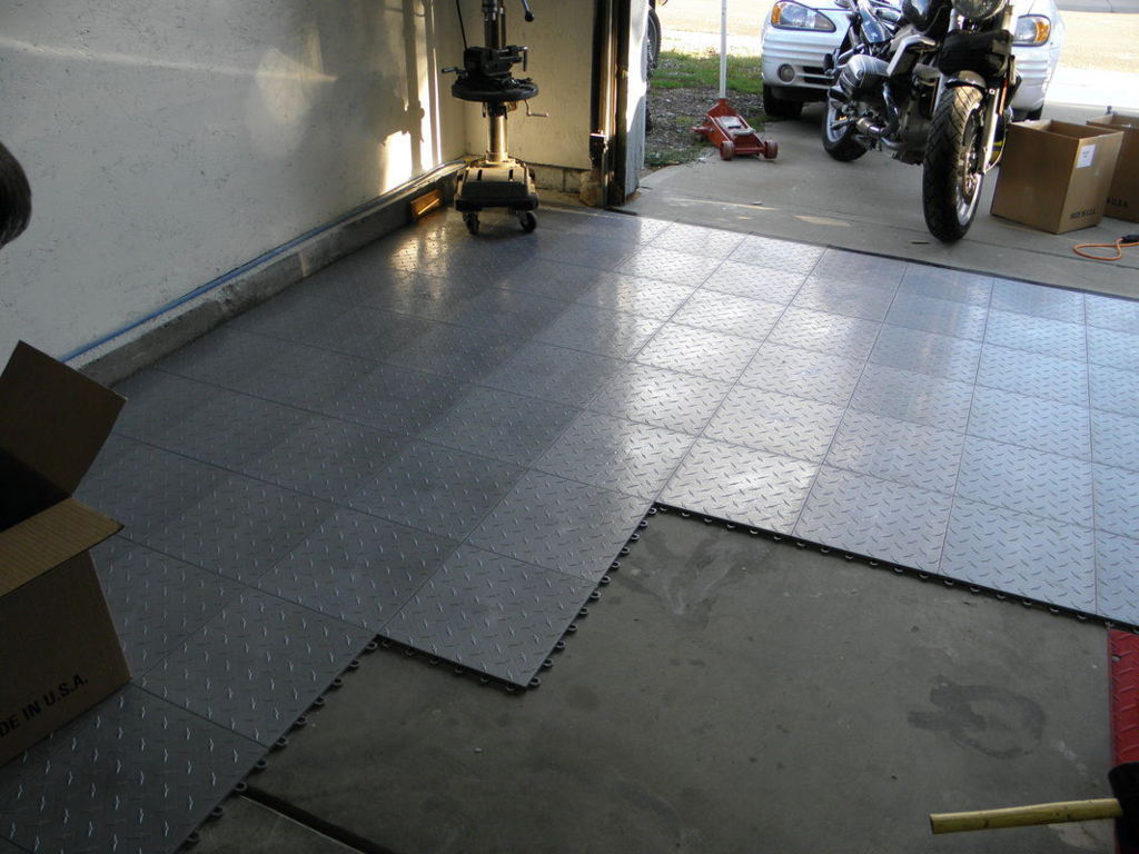 RaceDeck Garage Floors Easy-To-Install Garage Floor